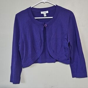 💜Dress Barn Petite Womens Shrug Sweater Size L Purple One Button Cropped🩵